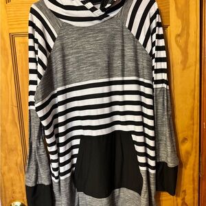 LuLaRoe Black and Gray Striped Top